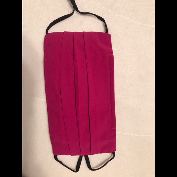 3 packs for $5. New Athleta everyday 5 face mask. - Picture 13 of 13